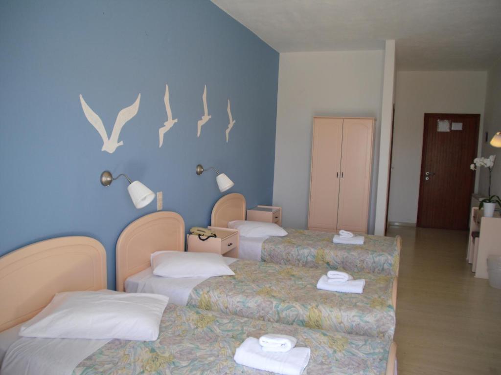 Ifigenia Hotel Skiathos Town Room photo